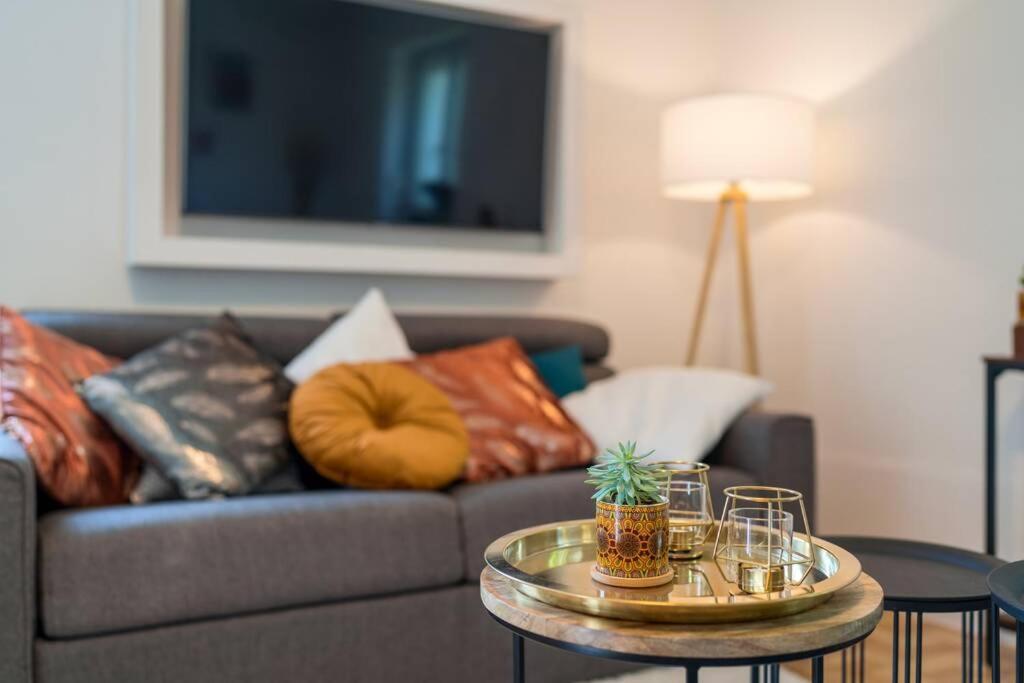 Eg Rechts -Wunderschone 80M² Grosse 3-Zimmer City Wohnung Nahe Salzburg Freilassing Exteriör bild